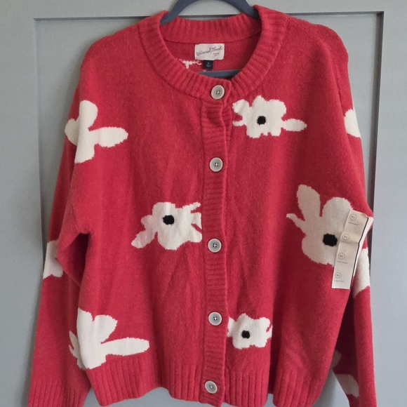 Universal Thread Sweaters - Universal Thread Red Chunky Cardigan Sweater with White Floral Pattern